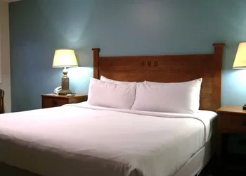 Top Notch Inn hotel thumbnail 7