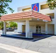 Motel 6 Tempe, AZ – Phoenix Airport – Priest Dr hotel detail image 5