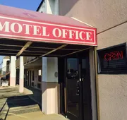 Deluxe Inn hotel detail image 3