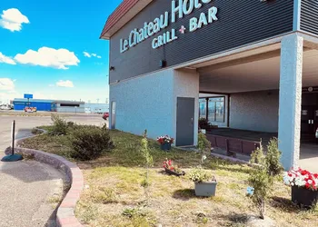 Camrose LeChateau Hotel hotel thumbnail 2