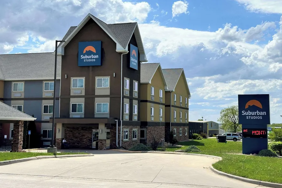 Suburban Studios Cedar Falls hotel detail image 2