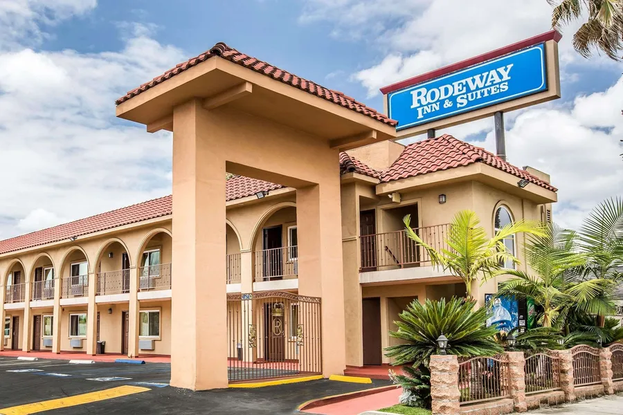 Rodeway Inn & Suites Bellflower hotel detail image 2