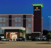 La Quinta Inn & Suites by Wyndham Gonzales LA hotel detail image 4