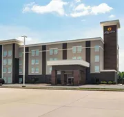 La Quinta Inn & Suites by Wyndham Gonzales LA hotel detail image 5