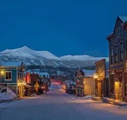 Luxury 3 Bedroom Ski in, Ski Out Mountain Vacation Rental Just Steps from the Snowflake Ski Lift hotel detail image 3