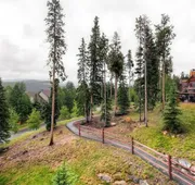 Luxury 3 Bedroom Ski in, Ski Out Mountain Vacation Rental Just Steps from the Snowflake Ski Lift hotel detail image 4