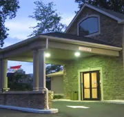 Red Carpet Inn And Suites Monmouth Jtc hotel detail image 5