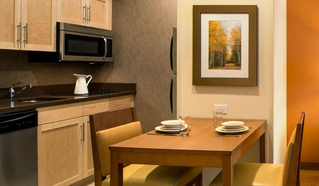 Homewood Suites by Hilton Winnipeg Airport-Polo Park, MB hotel detail image 6