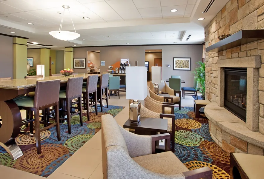 Holiday Inn Express Hotel & Suites St. Joseph by IHG hotel detail image 6