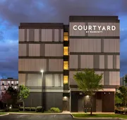Courtyard Philadelphia South at The Navy Yard hotel detail image 3