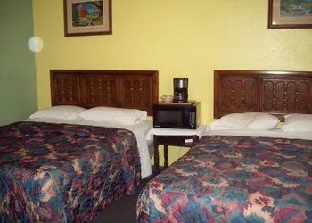 Budget Inn Sanderson hotel thumbnail 8