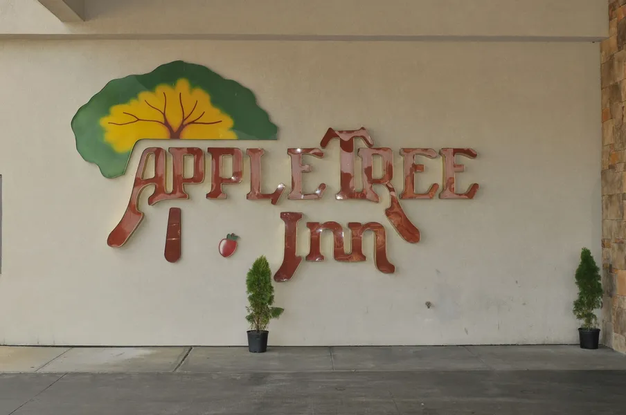Apple Tree Inn and Suites hotel detail image 2