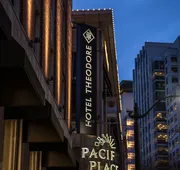 Hotel Theodore Seattle Downtown, Tapestry by Hilton hotel detail image 5