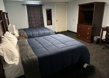 Red Fox Motel hotel thumbnail 5