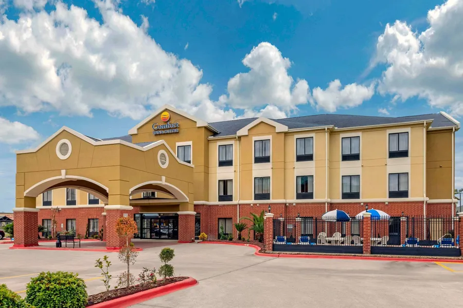 Comfort Inn & Suites Port Arthur-Port Neches hotel detail image 2