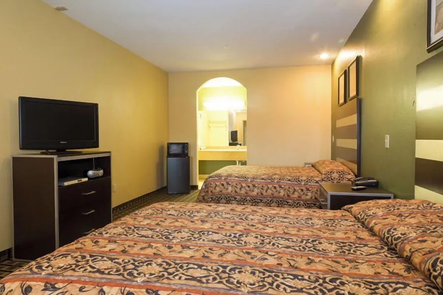 Redwood Suites hotel detail image 6