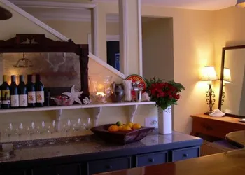 Salmonberry Inn & Beach House hotel thumbnail 7