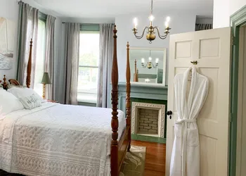 Meadows Inn Bed & Breakfast hotel thumbnail 8