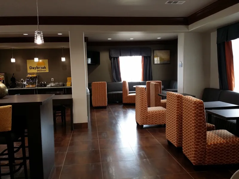 Days Inn by Wyndham Dilley hotel detail image 6