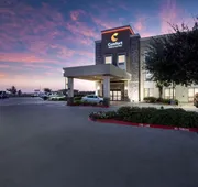 Comfort Inn & Suites Victoria North hotel detail image 4