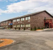 Rodeway Inn Muskegon Airport hotel detail image 4