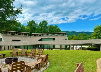 Unicoi State Park & Lodge hotel thumbnail 6