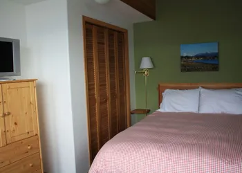 Orca Lodge hotel thumbnail 8