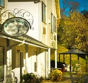 Hounds Tooth Inn hotel detail image 7