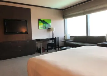 Luxury Suites International by Vdara hotel thumbnail 5
