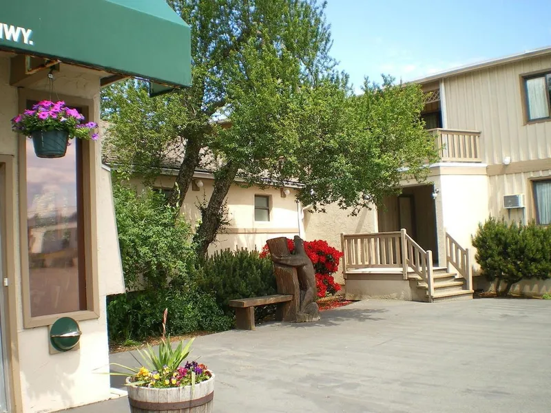 Campbell River Lodge by Riverside hotel detail image 2