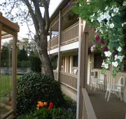 Campbell River Lodge by Riverside hotel detail image 3