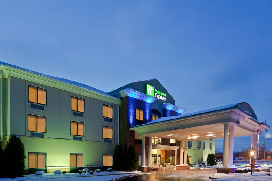 Holiday Inn Express Newton Falls by IHG hotel detail image 2