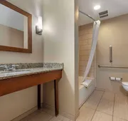 Comfort Suites Bridgeport - Clarksburg hotel detail image 7