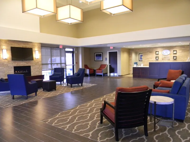 Comfort Suites Youngstown North hotel detail image 6