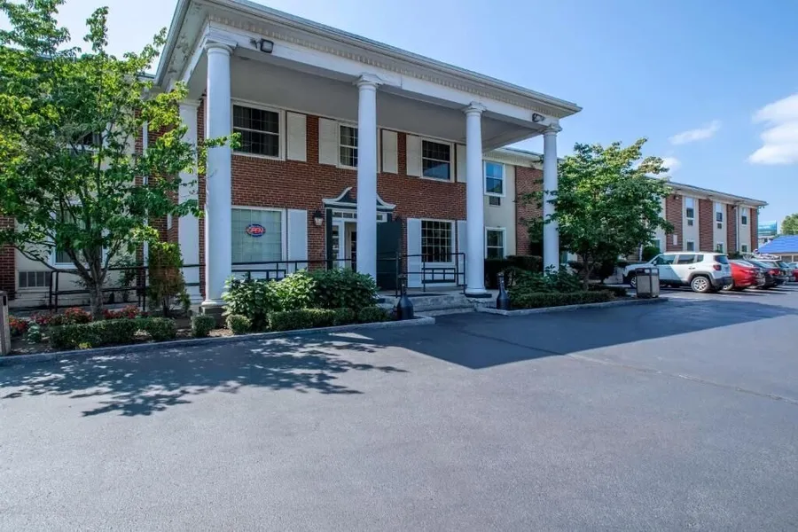 Charles River Inn hotel detail image 2