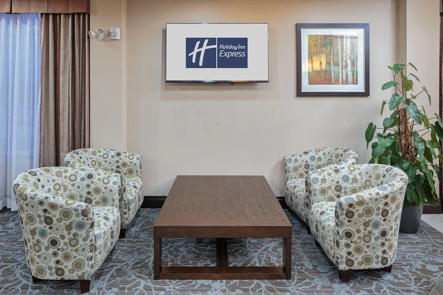 Holiday Inn Express & Suites Ottawa East - Orleans by IHG hotel detail image 6