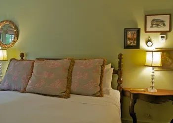 Hilltop Inn hotel thumbnail 8