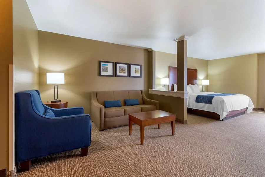Comfort Inn & Suites Mandan - Bismarck hotel detail image 6