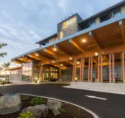 Comfort Inn & Suites hotel detail image 7