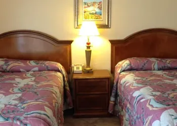 Cadillac Motel hotel thumbnail 7
