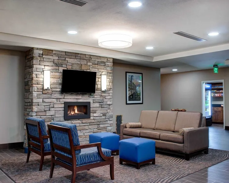 Comfort Inn & Suites Caldwell hotel detail image 6