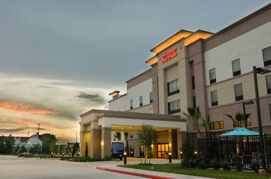 Hampton Inn & Suites by Hilton Houston North IAH hotel detail image 2
