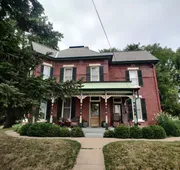 Nauvoo Grand Bed & Breakfast hotel detail image 3