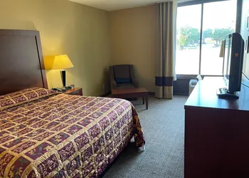 Comfort Inn & Suites Plano East hotel thumbnail 2