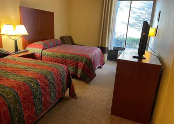Comfort Inn & Suites Plano East hotel thumbnail 3