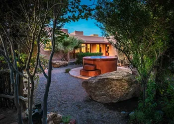 Sierra Grande, A Ted Turner Retreat hotel thumbnail 2