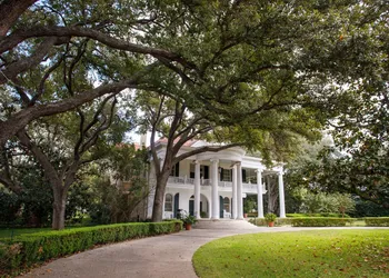 Belle Oaks Inn hotel thumbnail 5