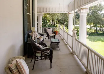 Belle Oaks Inn hotel thumbnail 6