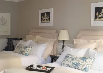 The White Hart hotel thumbnail 6