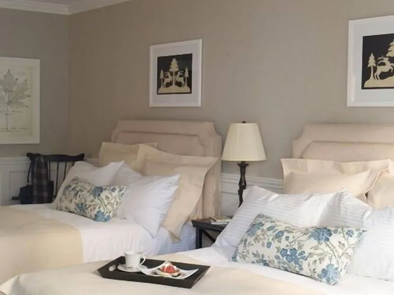 The White Hart hotel detail image 6